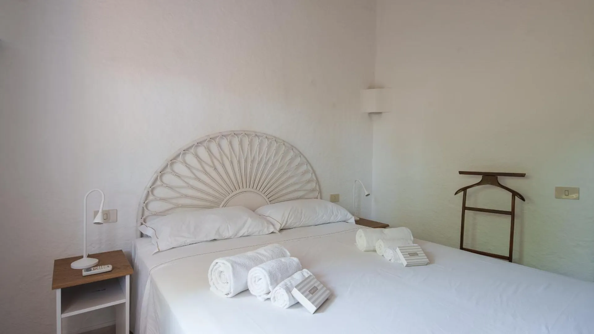 Villa Stazzo Del Sole à Baja Sardinia 0*,  Italie